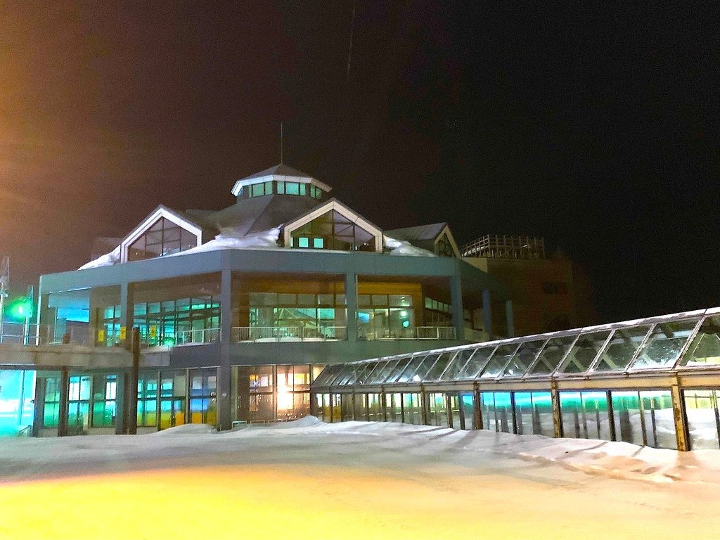 ＜日本＞2023全家人解封日本行~星野磐梯山滑雪 夜晚比白天