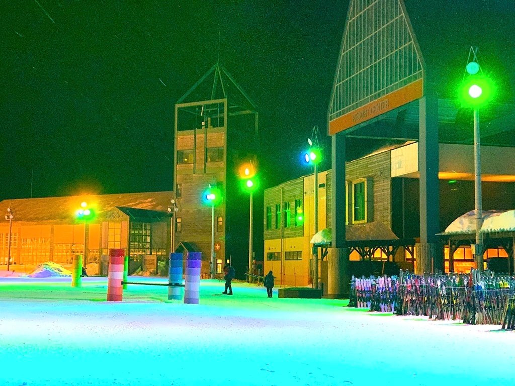 ＜日本＞2023全家人解封日本行~星野磐梯山滑雪 夜晚比白天