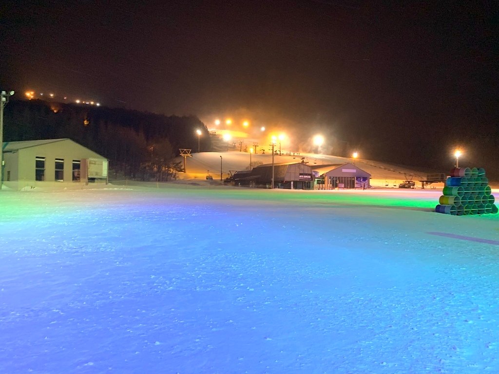 ＜日本＞2023全家人解封日本行~星野磐梯山滑雪 夜晚比白天