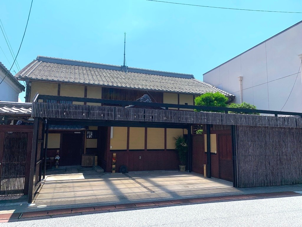 ＜日本＞2023關西~初雪食堂、八幡宮展望台、日弁禮八幡宮、