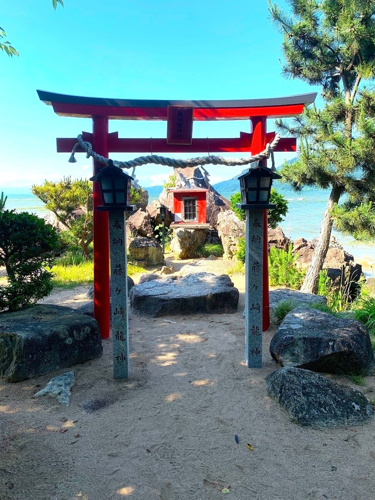 ＜日本＞2023關西~初雪食堂、八幡宮展望台、日弁禮八幡宮、
