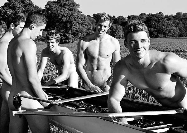 british-rowing-team-strips-fight-homophobia-23130