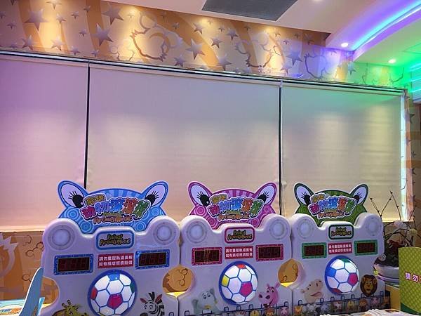 台中捲簾-米勒窗簾~台中遮光捲簾-台中陽光捲簾-台中提花捲簾