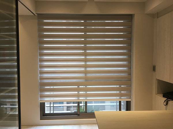 台中調光簾~米勒窗簾-TEL 04-23891612 手機0