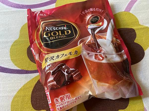 NESTEA 濃縮咖啡球 摩卡01.JPG