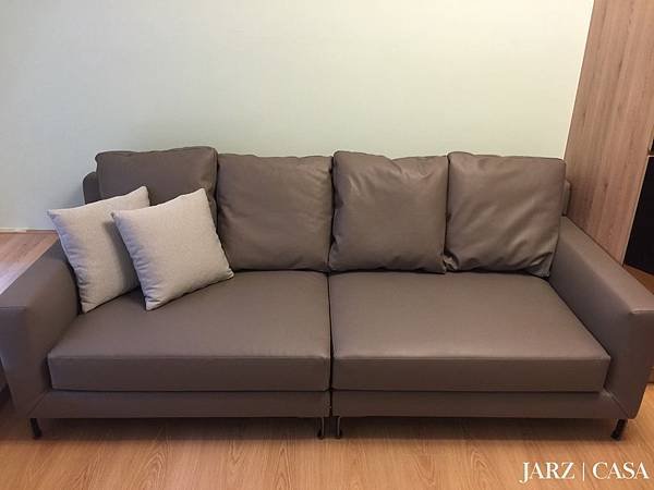 新店彭小姐的 Minotti Allen