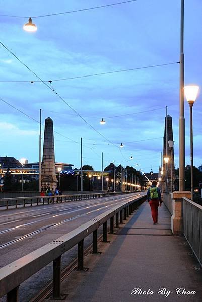 439.jpg