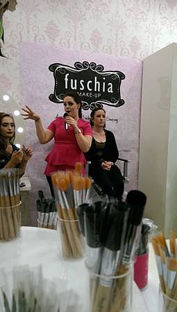 20140412fuschia make up @Suzanne Jackson