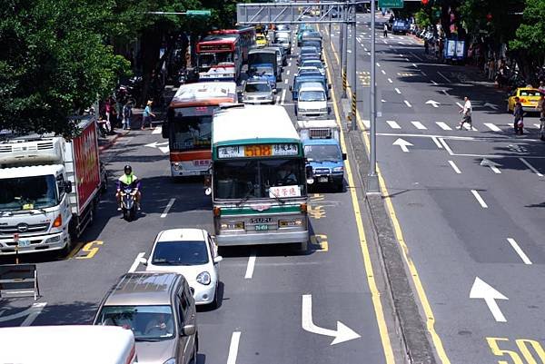 一車當到萬車莫型.JPG