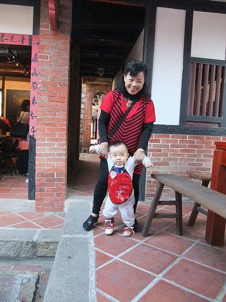 2010_1212_mark_128.jpg
