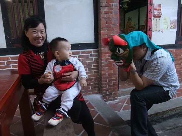 2010_1212_mark_119.jpg