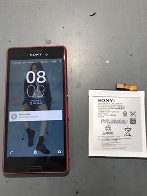 SONY M4某天開不了機之後