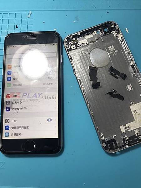 IPHONE6嚴重受損