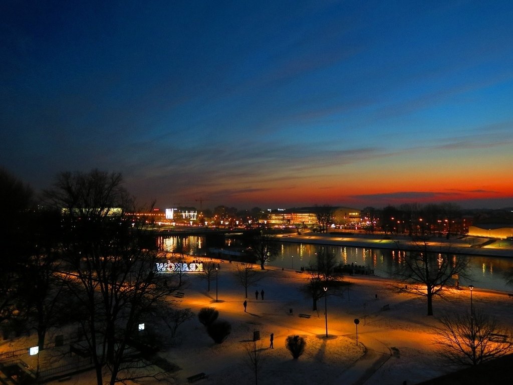 克拉科夫Kraków維斯瓦河畔-夜景.jpg