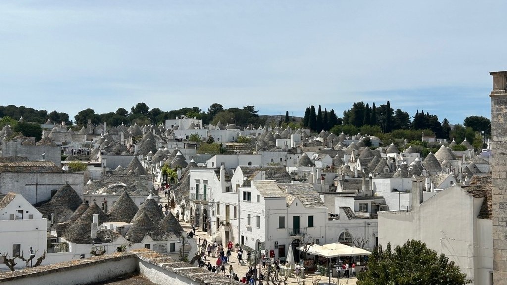 Trulli Panoramic View 上千座蘑菇屋群.jpg