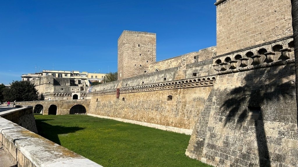 _斯瓦比亞城堡Castello Svevo di Bari.jpg
