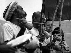 300px-Capoeira-three-berimbau-one-pandeiro.jpg