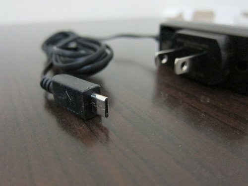 開箱 sonyericsson藍芽耳機 讓音樂無限暢遊