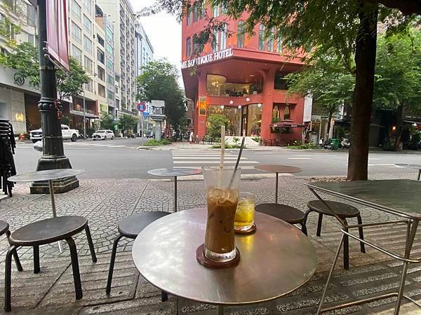 越南出差之在地咖啡CAFE VY以及路邊攤早餐體驗