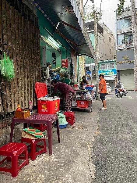 越南出差之在地咖啡CAFE VY以及路邊攤早餐體驗