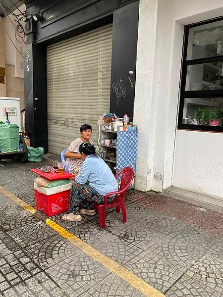 越南出差之在地咖啡CAFE VY以及路邊攤早餐體驗