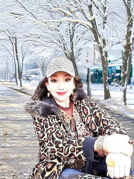 初春乍暖還寒時 🙏 抓住冬天的尾巴 ❤ 聽雪落下的聲音 ❄️