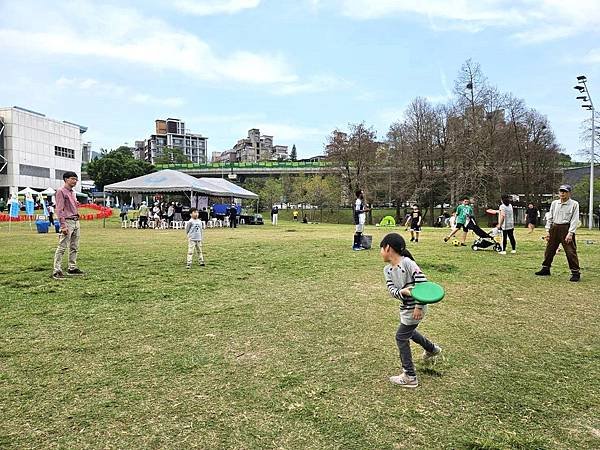 2024.3.24大湖公園🌊祖孫最愛 ❤ 野餐、丟飛盤、吹泡