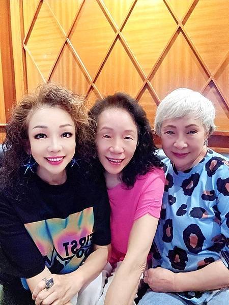 2024.10.5 錢櫃 KTV 歡唱🎤久違老地方🌹有太多回