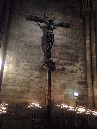 Cathédrale Notre-Dame de Paris 003.JPG