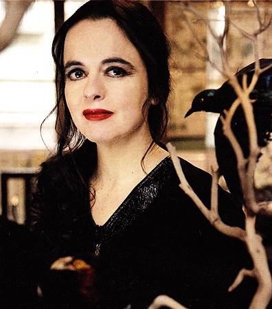 AMELIE NOTHOMB