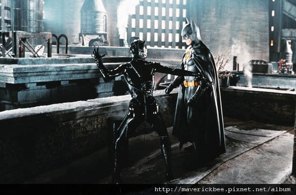 19-superheroes-batman-returns.jpg