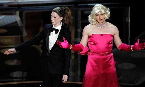 James Franco Anne Hathaway Oscars reuters