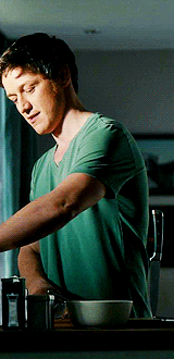 tumblr_mpjm51SqXX1r9pt1so1_250.gif