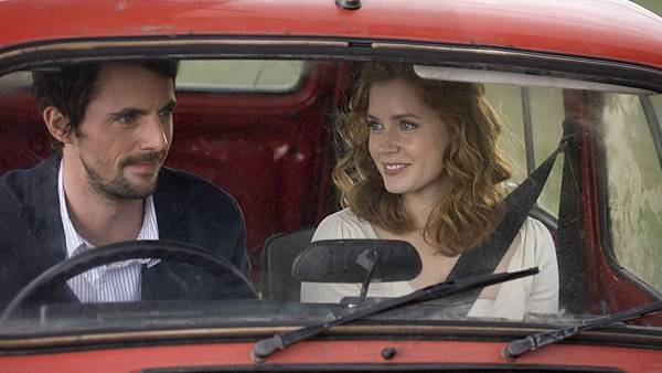 matthew-goode-and-amy-adams_74203-1920x1080.jpg