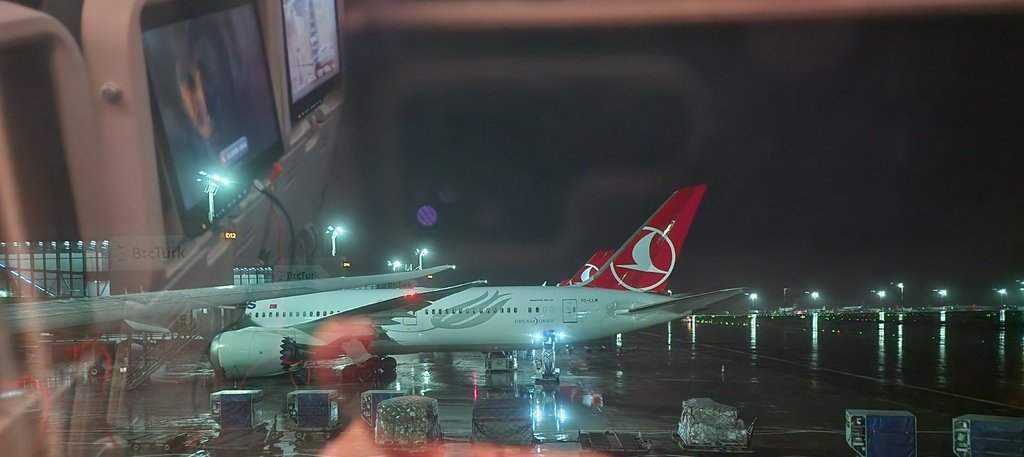 船長的極圈追極光之旅 (芬蘭 拉努阿-赫爾辛基-土航延誤奇遇