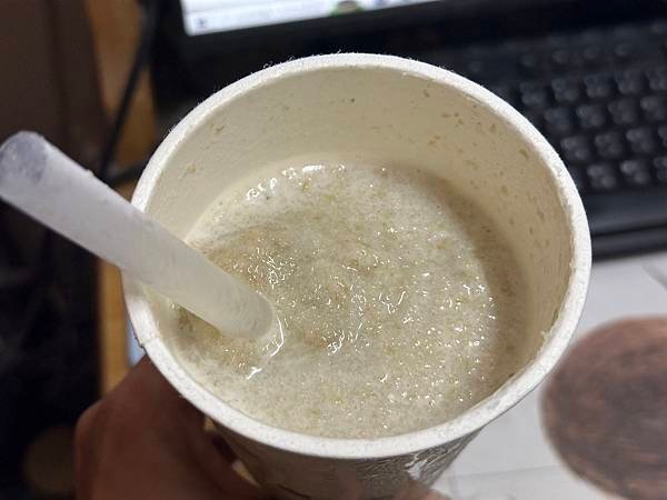新竹城隍廟商圈 卉羚綠豆沙牛乳專賣店  冰涼細緻口感甜度略高
