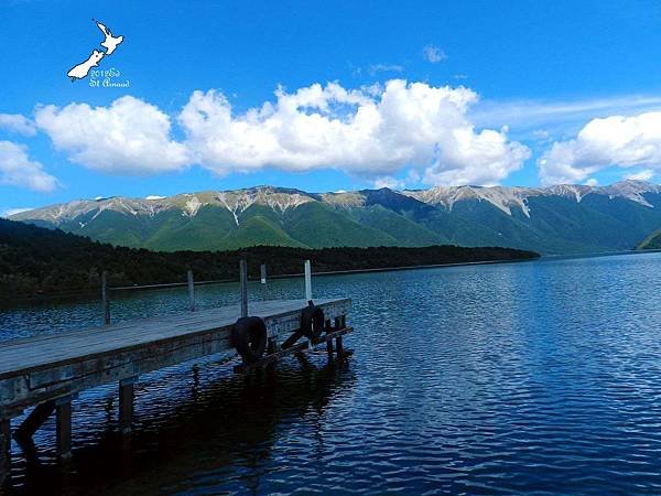 2/8Lake Nelson National Park