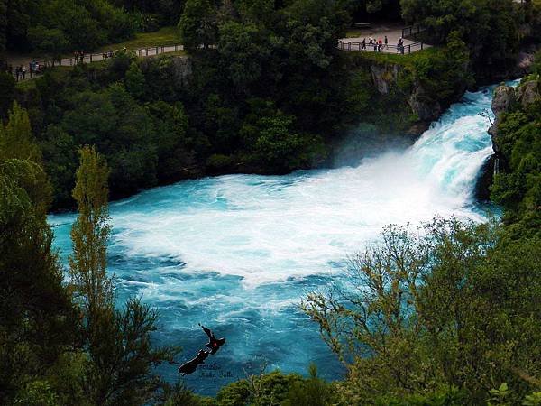 2/12 Huka Falls