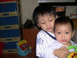 小左小右