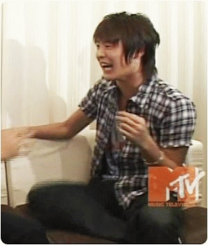 489077476324efilename4.gif