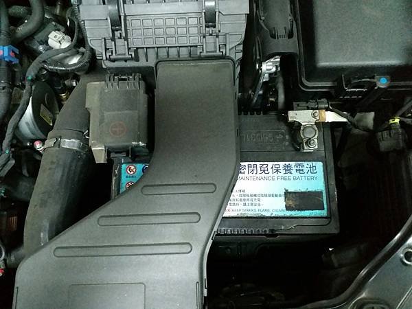 2014 santafe 電池更換_171005_0006.jpg