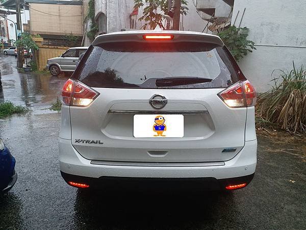 大外 X-TRAIL 2015 電瓶更換_180629_0001.jpg