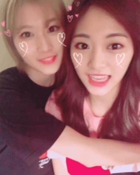 Tzuyu_and_Sana_IG_Update.png