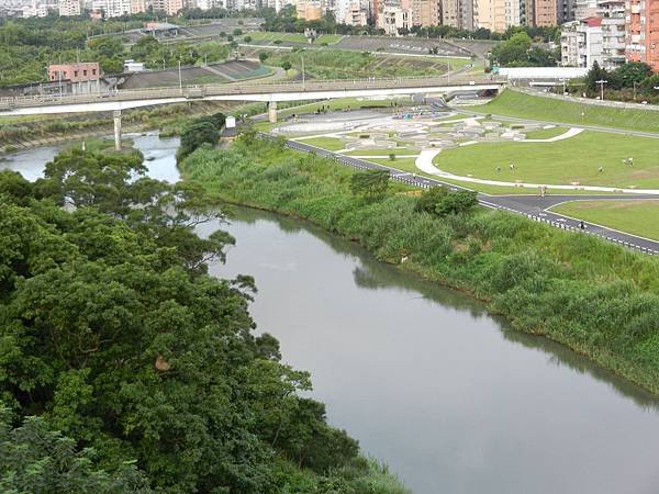 遠眺恆光橋.jpg