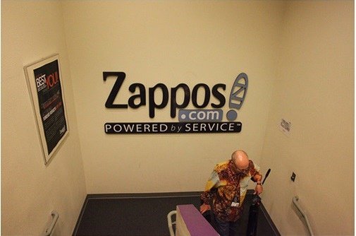 zappos02-2.jpg