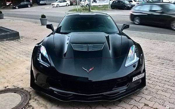 2880-1800-crop-chevrolet-corvette-c7-z06-c870628102017174626_1.jpg