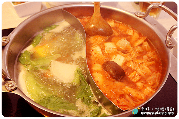米特，味玩待敘｜部落格 © MEAT76｜台灣美食旅遊親子部落客｜2015-03-14-6《捷運美食》【台北內湖。小火鍋】THE SOUP。蔬店手作鍋物｜自製濃郁湯頭，像咖啡廳的質感小火鍋 → 近捷運港墘站、內湖路一段591巷031.png