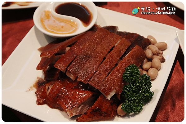 米特，味玩待敘｜部落格 © MEAT76｜台灣美食旅遊親子部落客｜米特，味玩待敘｜部落格 © MEAT76｜台灣美食旅遊親子部落客｜2015-04-26-7【台北大直。港式飲茶】華漾大飯店｜好久沒看到點心車真懷念！是飲茶也是婚宴會館 → 中山區、捷運劍南路站、美麗華001.png