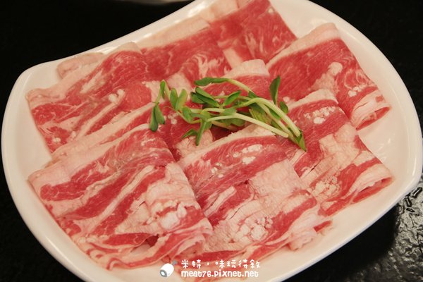 米特，味玩待敘部落格©MEAT76｜2015-12-14-1【台北內湖／小火鍋】邑元輕量鍋｜自熬湯頭清爽無負擔，內湖有質量的高CP值平價火鍋店！有宵夜場唷～(737巷外面，捷運港墘站)028.jpg