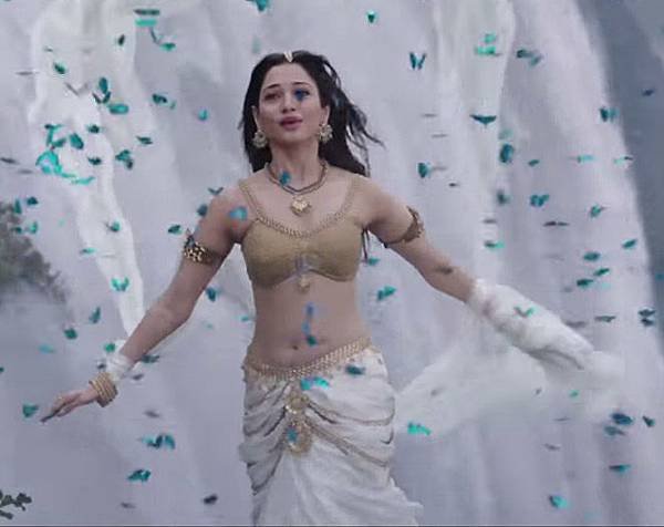 tamanna-bhatia-in-bahubali_143807508680.jpg